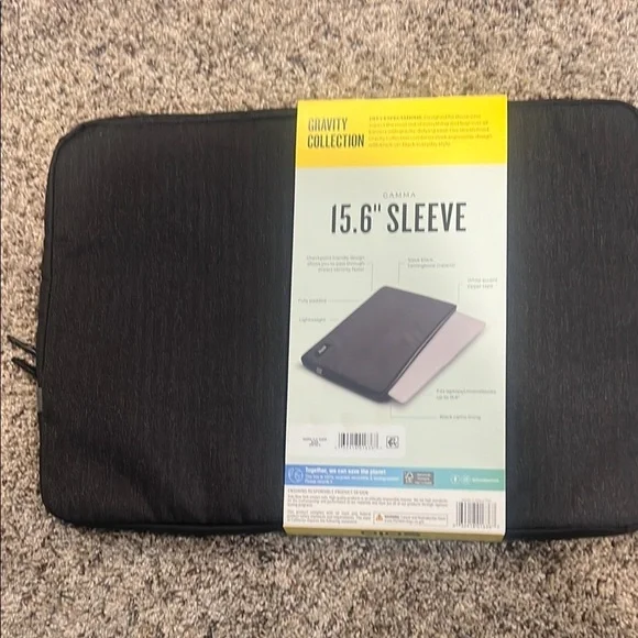 COPY - Solo Black 15.6" Laptop Sleeve - Picture 2 of 2